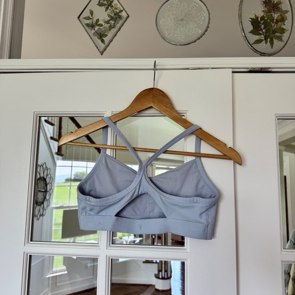 ATHLETA VITAL SPORTS BRA, GOSSAMER BLUE (PALE BLUE), SIZE S - Picture 4 of 4